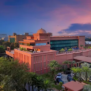 Hotel Taj Hotel&convention Centre *****