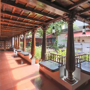 Rossitta Wood Castle 3*, Kochi Indien
