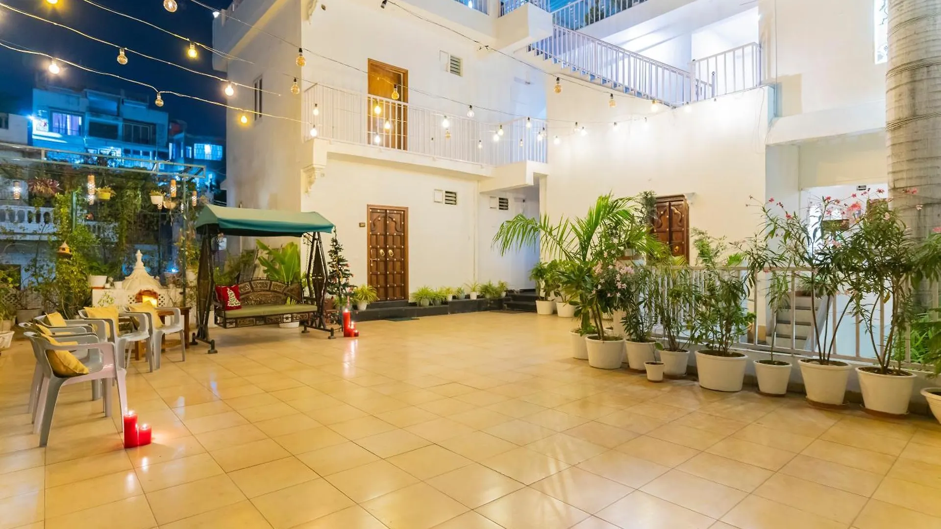 **  Natural Lake View Hotel Udaipur Indien